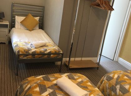 Glenheath Hotel