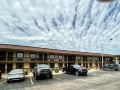 super-8-by-wyndham-shawnee