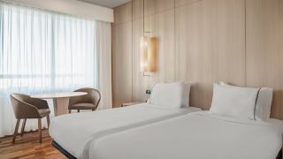 ac-hotel-malaga-palacio