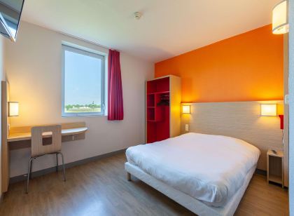 Hôtel Première Classe Chartres Sud - Barjouville