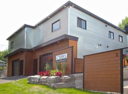 Cribs on the Hill