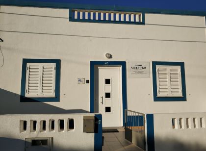 Sleep & Go Faro Airport Guest House