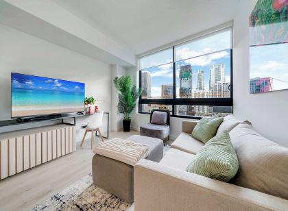 Sleek Escape-resort-style Stay With Pool & Parking