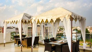 hotel-savi-regency