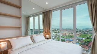 panoramic-sea-city-and-mountain-views-by-city-garden-tower