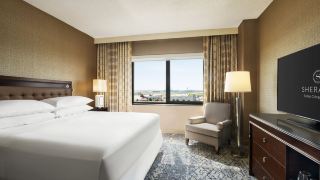 sheraton-suites-chicago-o-hare