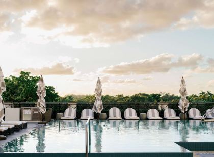 THesis Hotel Miami Coral Gables, Curio Collection by Hilton
