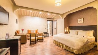 hotel-almas
