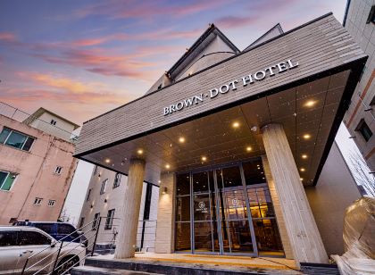 브라운도트 제천역점