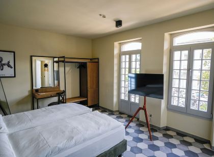 Seven Town House Boutique Hotel