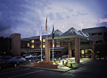 유니버시티 플레이스 호텔 앤드 컨퍼런스 센터