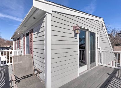3 Mi to Dtwn & Beach! Bristol Home w/ Patio