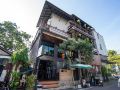 the-arak-bed-bar-and-hostel