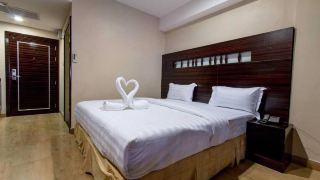 land-royal-residence