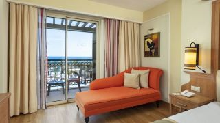 alva-donna-beach-resort-comfort