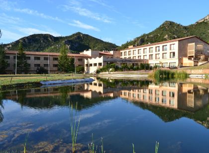 La Figuerola Hotel & Restaurant