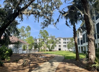 Three bedroom, three bathroom condo! Minutes from beaches, waterpark, and shops