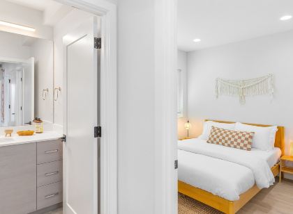 The Sweetest Suite - 91 Walkscore!