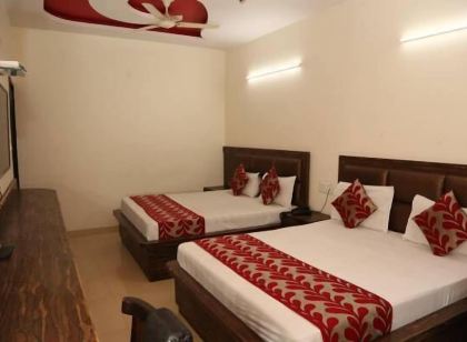 Hotel New SS Residency