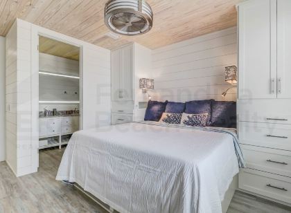 226 SF 2nd Floor Townhouse