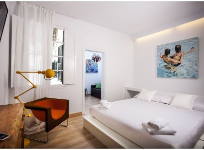 Cheap & Chic Hotel