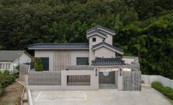 Hoshiga Pool Villa