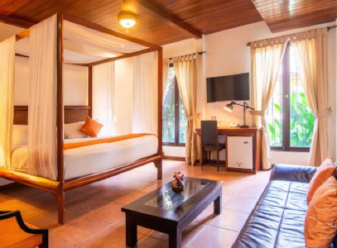 Estrada Hotel & Bistro