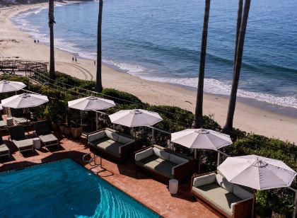 Casa Loma Beach Hotel