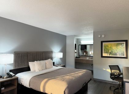 Quality Inn Crestview I-10 Eglin AFB Area