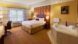 courtyard-by-marriott-london