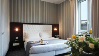 hotel-naples