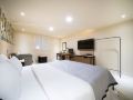 white-hotel