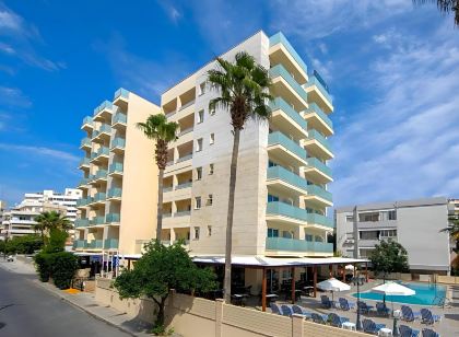 Kapetanios Limassol Hotel