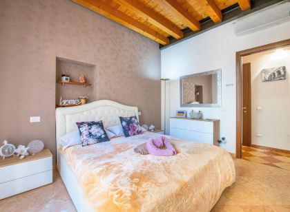 You & Me Corporation Home Verona Centro