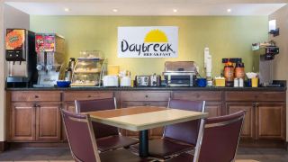 days-inn-by-wyndham-knoxville-east