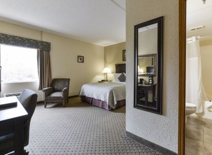Grand View Inn & Suites