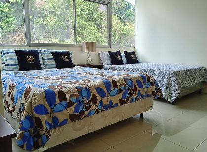 Luxury Suites Riverfront GYE