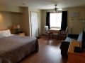lakeview-motel-and-suites