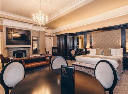 County Hotel & County Aparthotel Newcastle