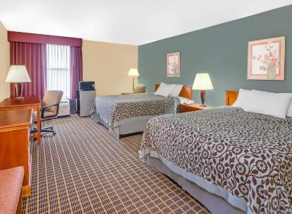 Days Inn & Suites by Wyndham Kalamazoo