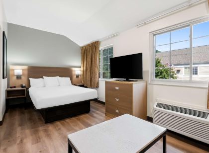 MainStay Suites Raleigh North