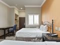 le-blanc-inn-and-suites
