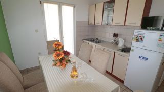 room-jovize-r4-makarska-riviera-makarska