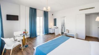 mikes-kanarium-city-hotel
