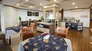 lotus-saigon-hotel