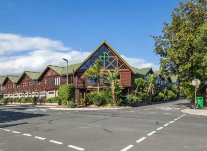 Knysna Log-Inn Hotel