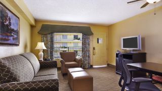 embassy-suites-by-hilton-fort-lauderdale-17th-street