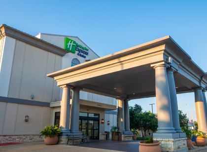 Holiday Inn Express & Suites COLLEGE STATION by IHG