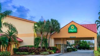 la-quinta-inn-by-wyndham-ft-lauderdale-northeast