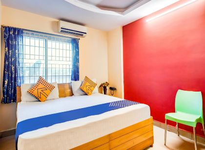 Spot on 73863 Rajeswari Lodge